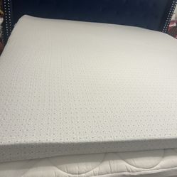 King Cooling 4 Inch Luxury Memory Foam topper 