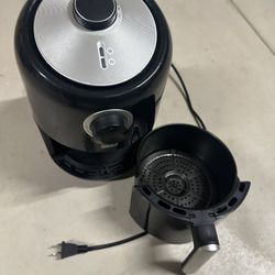 Dash Air-Fryer Compact 