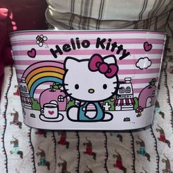 Hello Kitty Bucket 