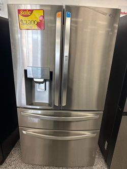*Open Box-Dent & Scratched* LG Door-In-Door French Door Fridge w/ Craft Ice