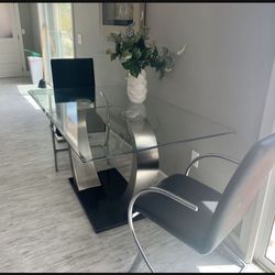 Modern Contemporary Dining Table