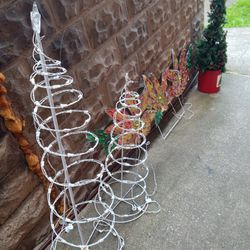 4 Outdoor Christmas Decorations Lot