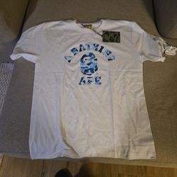 Bathing ape shirt med