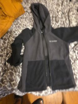 Boys Columbia size small (8)