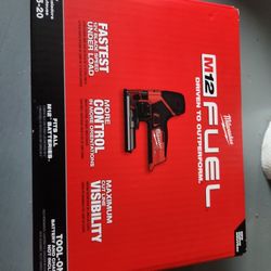 Milwaukee M12 FUEL Jig Saw (Bare Tool)
Item No.SKU# 2545-20