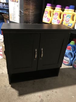Bathroom cabinet