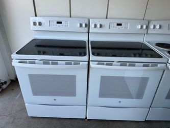 GE Electric Stove 30” (1 month warranty)