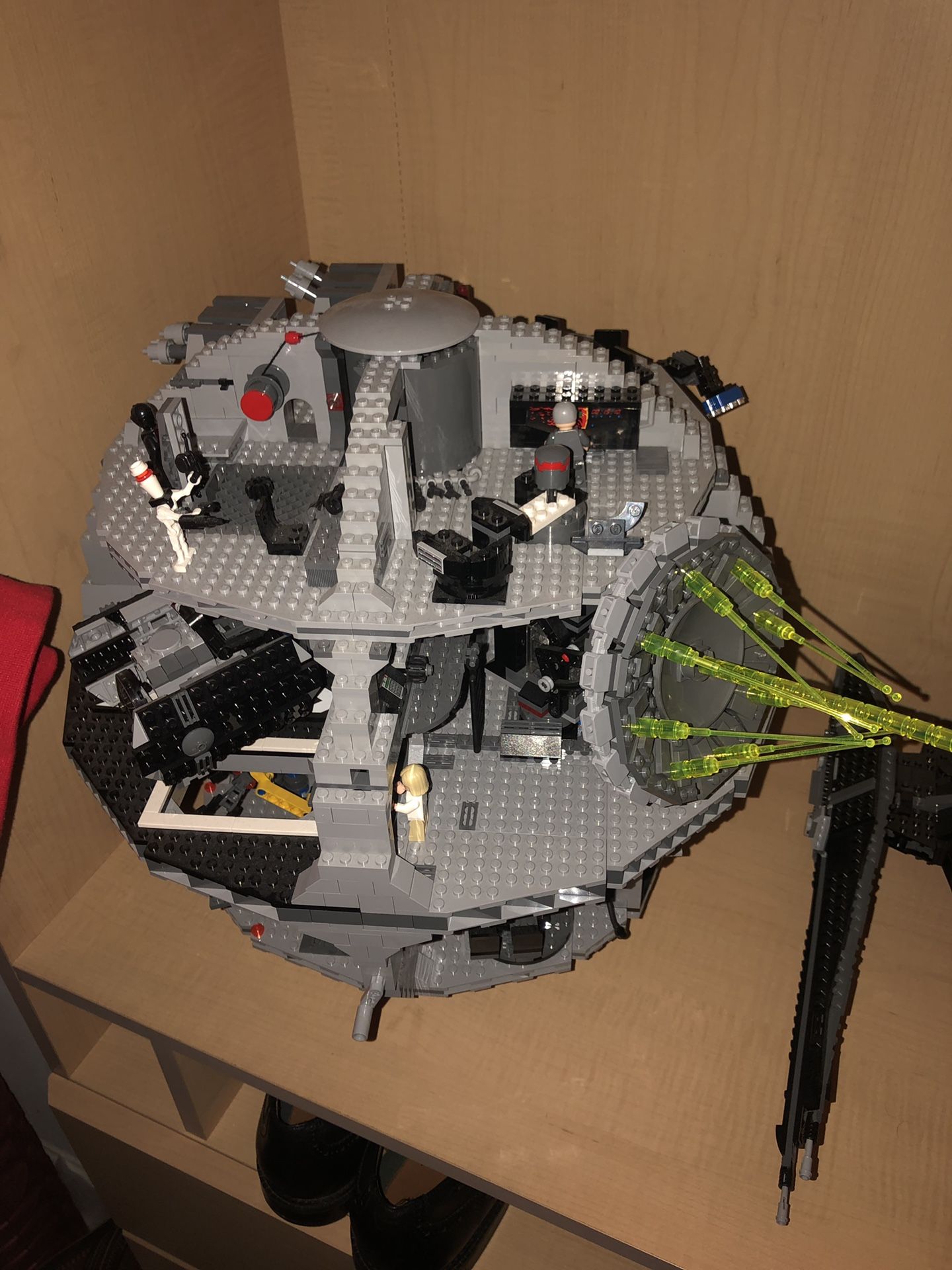 LEGO Death Star. Star Wars. New with box. Comes complete or broken down