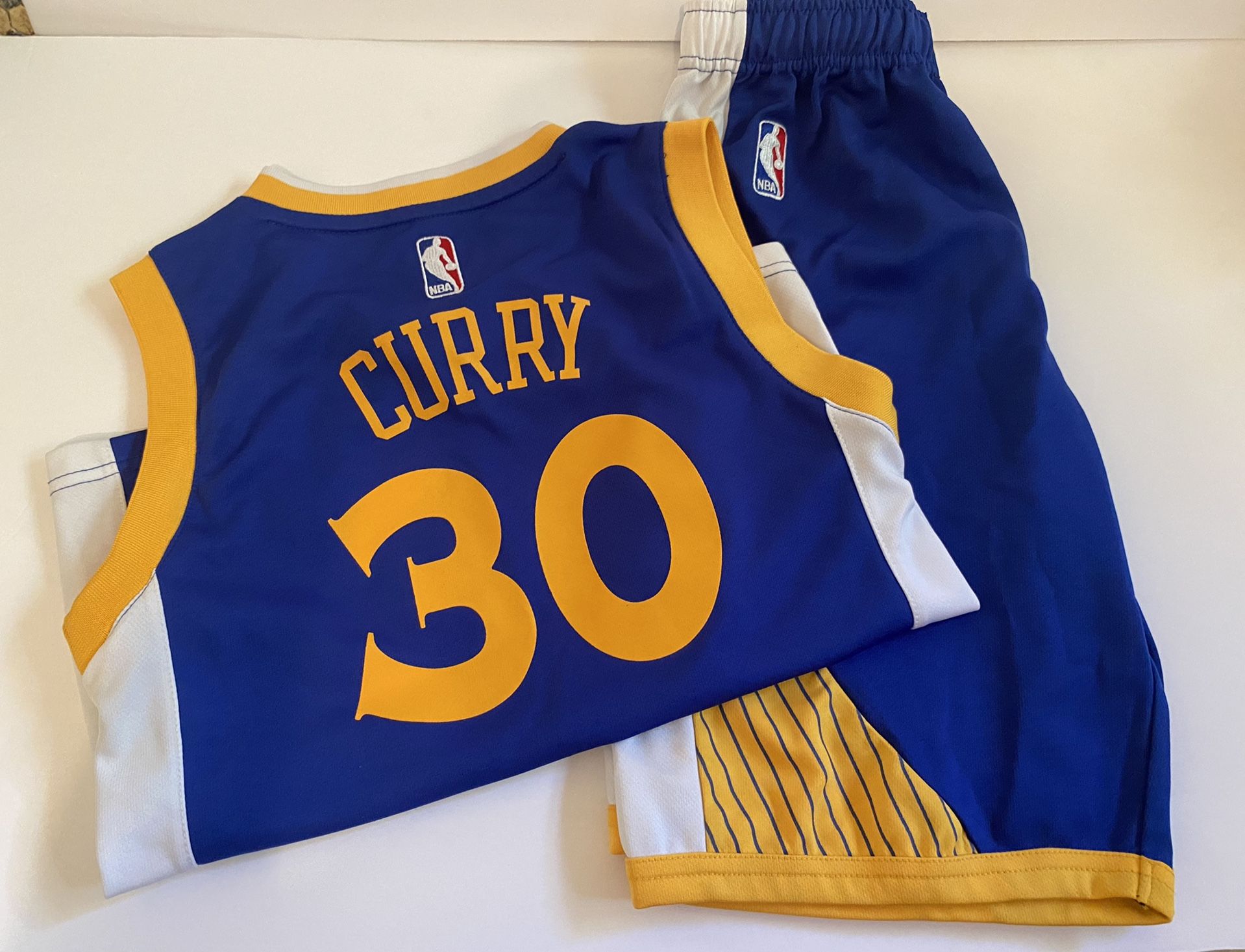 Youth Large Stephen Curry Adidas Warriors Jersey for Sale in Hernando, MS -  OfferUp