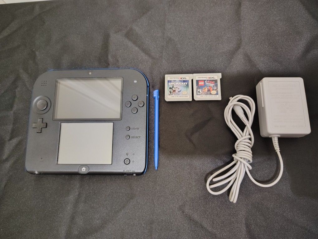 Blue Nintendo 2DS With Games And Charger