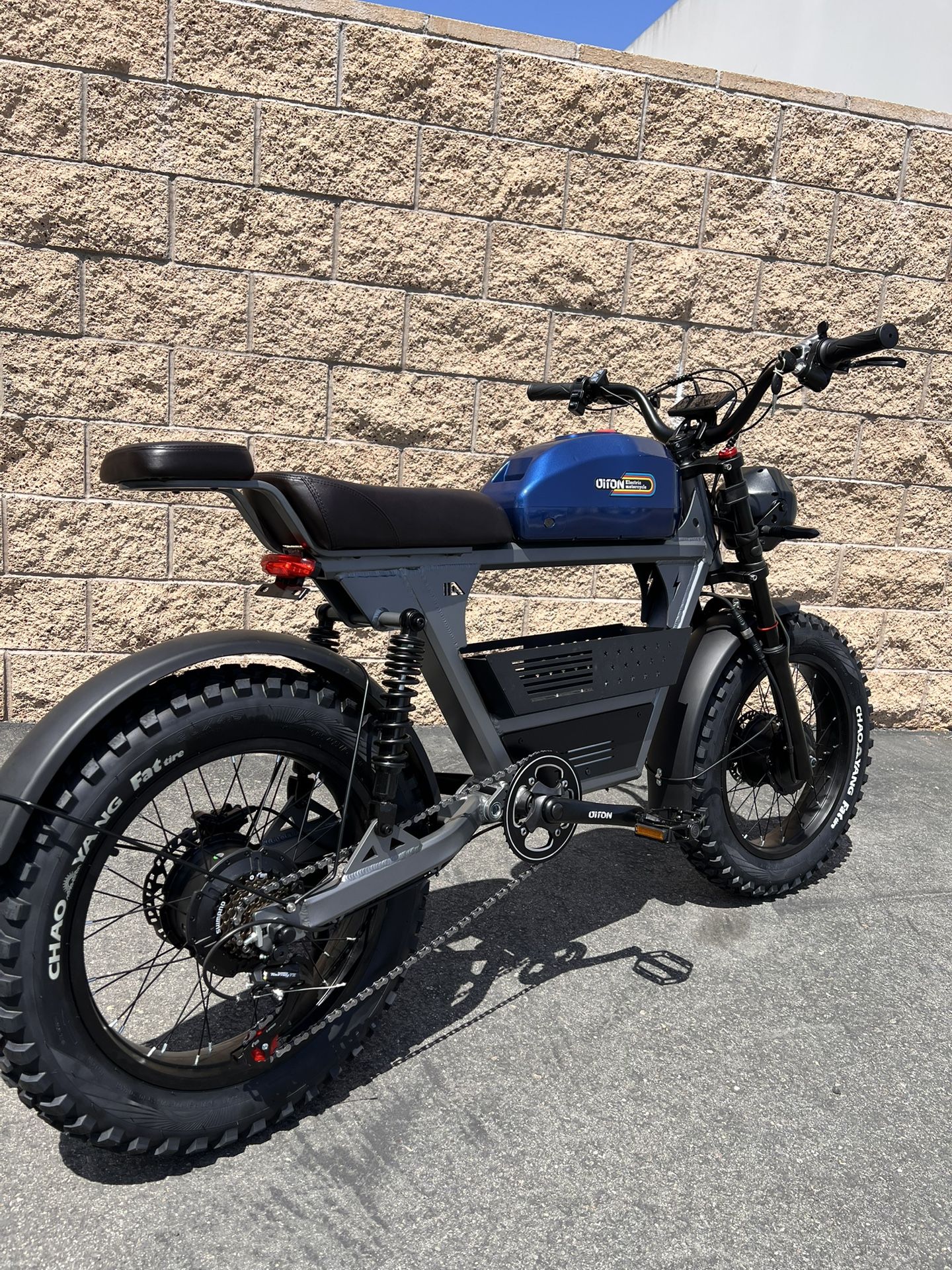 3000 Watt/Twin Dual Motor “Tank e Bike” Electric, 38mph, Color Screen, Metal USA Basket