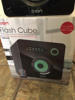 Bluetooth speaker Ion flash cube