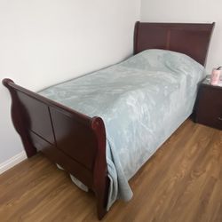 Twin Size Bed With Brand New Mattress Cherry Wood