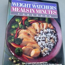 Weight Watchers Meals in Minutes Hardcover, Lot 12C