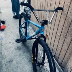 Cookie Throne Bike