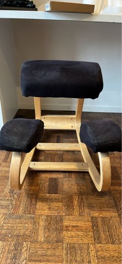 Kneeling chair
