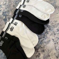 Alo Socks Unisex Crewneck