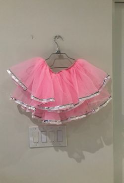 Girls pink tutu
