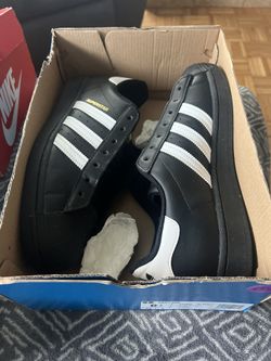 Adidas Super Star Shell Top  Size 8.5