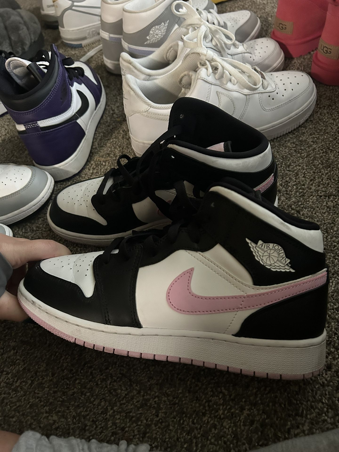 Air Jordan 1 Mid Arctic Pink & Black Sz6.5Y