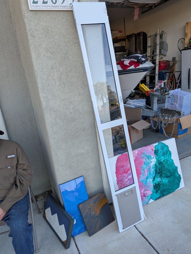 PetSafe Sliding Glass Pet Door - Medium Dog Retail $170