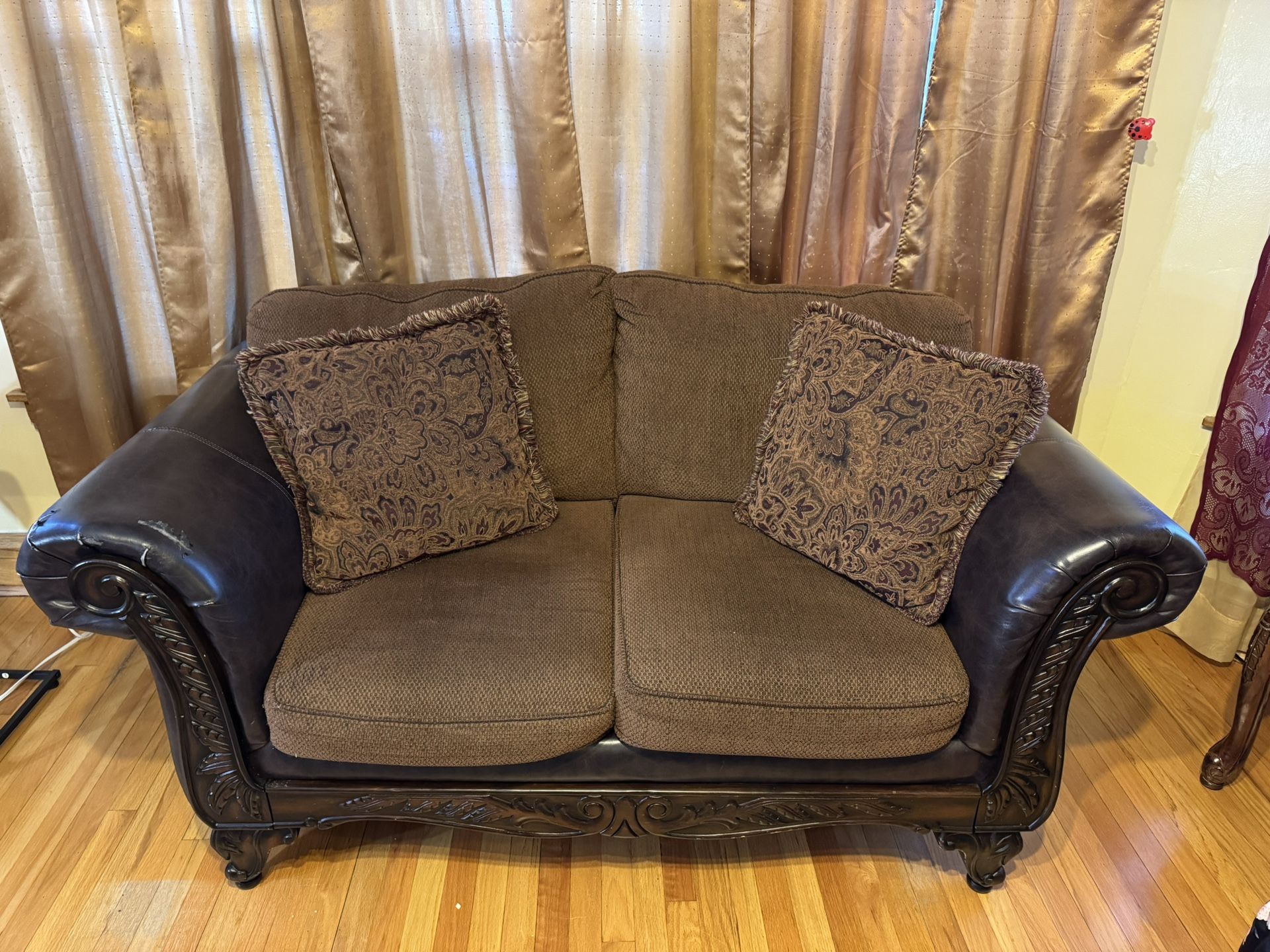 Sofa Set
