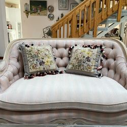 Love Seat 