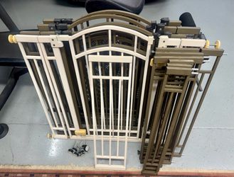 Baby Gates (6) -  Summer Tall Metal Security Gate Fences Child Pet Dog