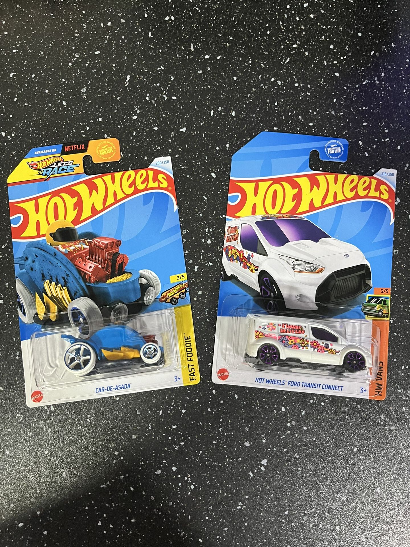 Hot Wheels Treasure Hunts (L Case And M Case) Car De Asada And Connect Flower Delivery Van