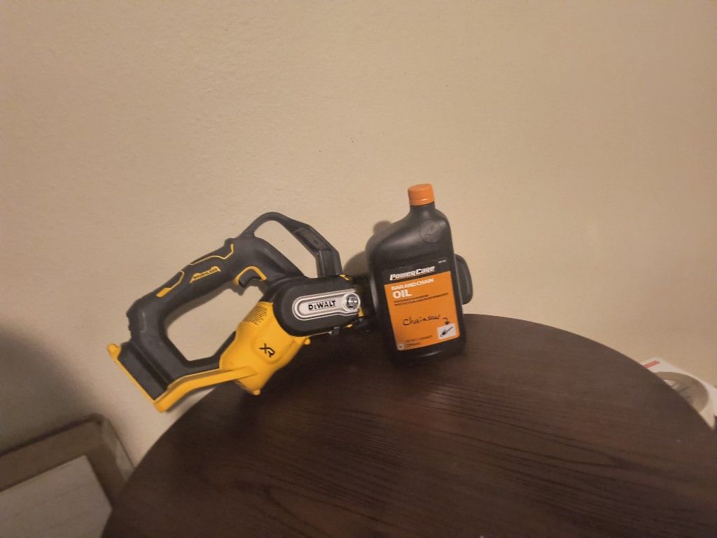 DeWalt Pruning Chainsaw for Sale in Phoenix, AZ OfferUp