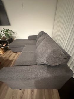 Blue sofa/couch