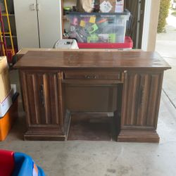 Oak Singer Sowing Machine Cabinet