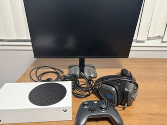 Xbox Series S Bundle