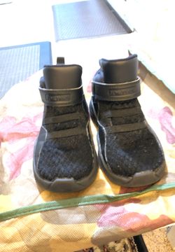 Jordans size 8c toddler boys barely worn