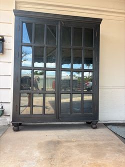 Beautiful French Country Glass-Door Display Cabinet / Bookcase – $295