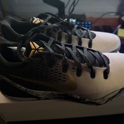 Nike Kobe 9 EM Low Protro