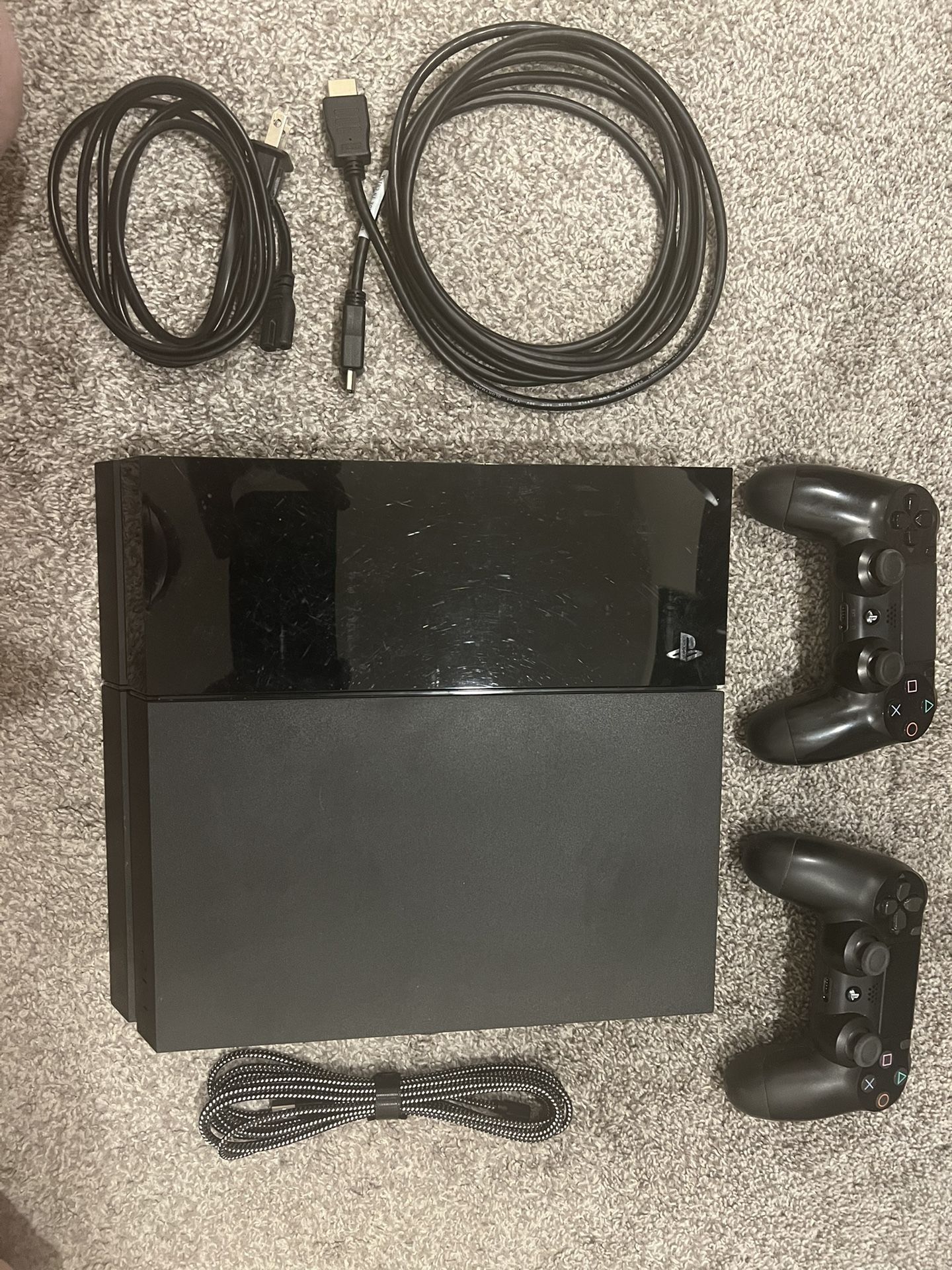 PS4 with 2 Controllers