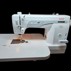 Janome 1600