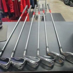 Used Cleveland Hibore XLi Hybrid Iron Set 3, 4, 6, 7, 9, PW