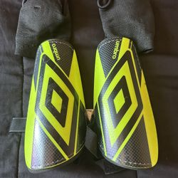 Umbro Soccer Shing Guards L