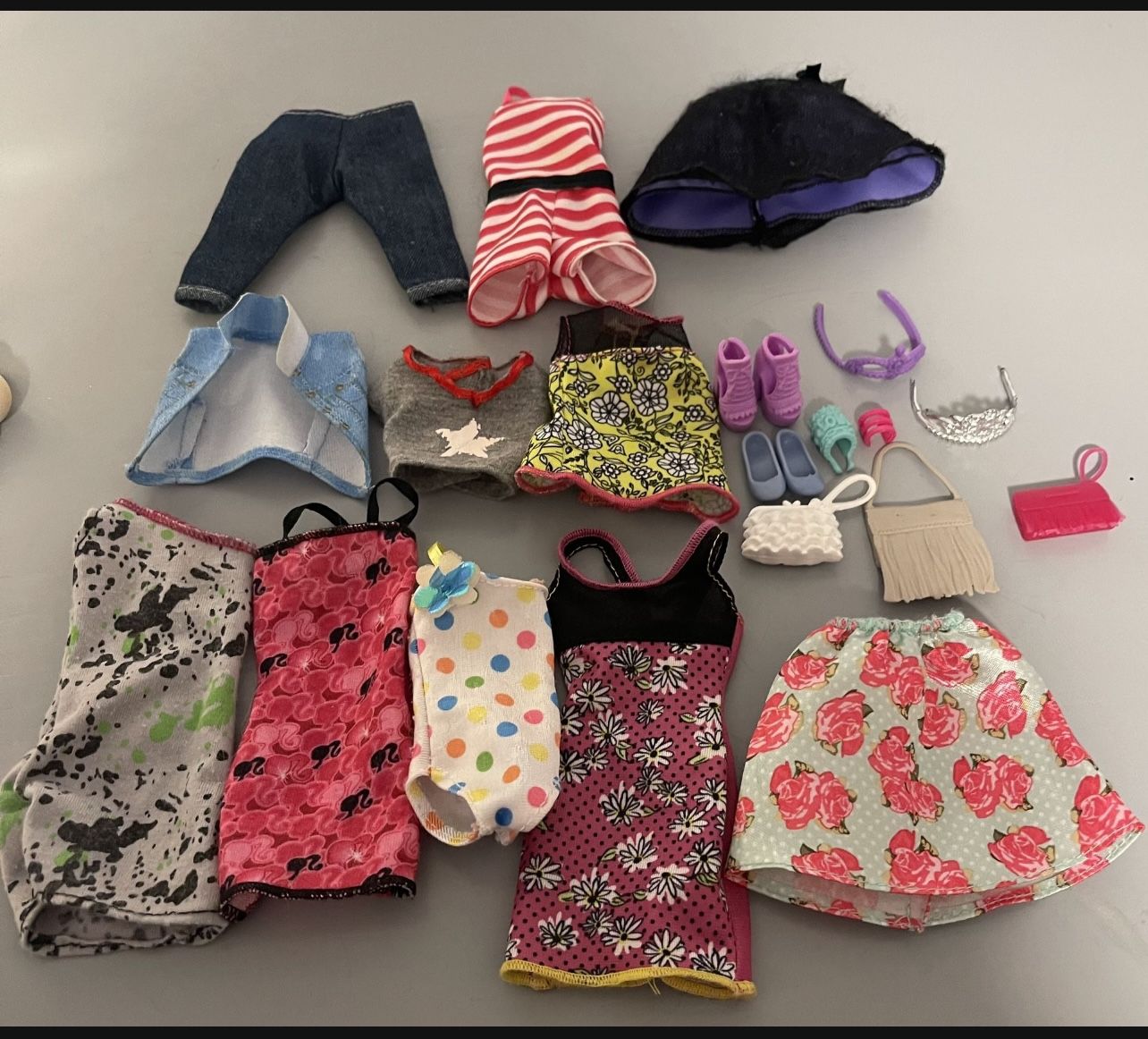 20 Pieces Of Clothing/accessories For Barbie