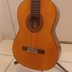 YAMAHA G-231 II 