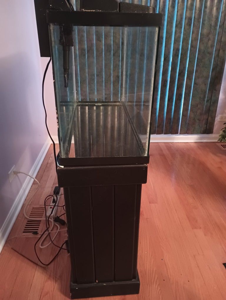 29 Gallon Fish Tank w/ Everything