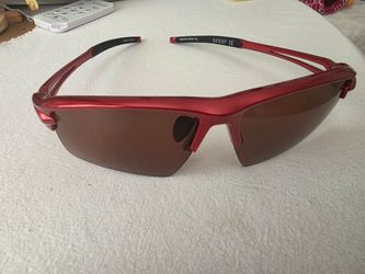 SUNGLASSES