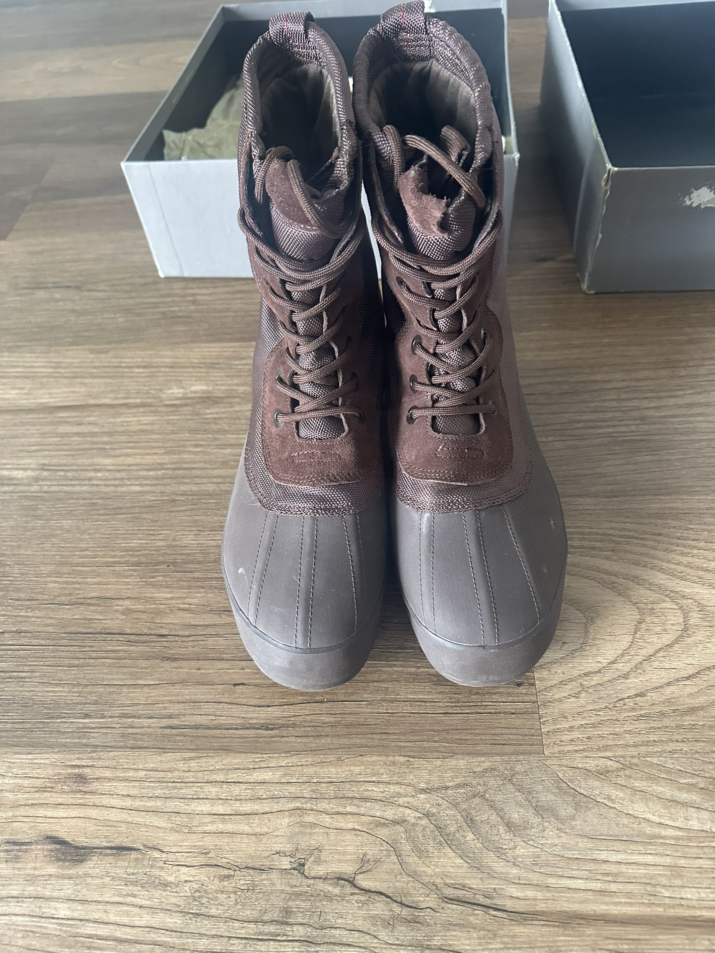 Yeezy 950 Duck Boot – Chocolate Brown (Men’s Size 11)