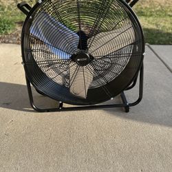 Utilitech 24-in 120-Volt 2-Speed High Velocity Indoor Black Industrial Fan