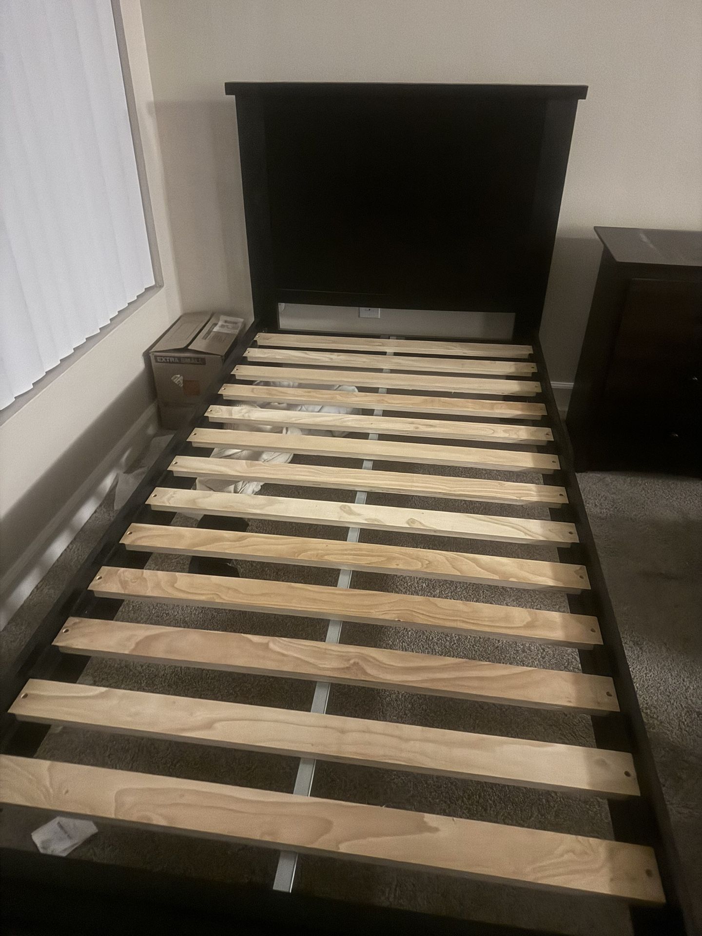 Twin Bed frame With Headboard + Slats