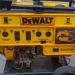 DeWalt  6300 Watts Generator Electric Start