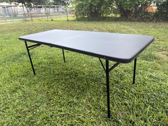 4-Foot Folding Utility Table (Black / Portable)