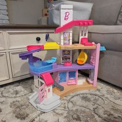 Barbie Little Dreamhouse By Little People